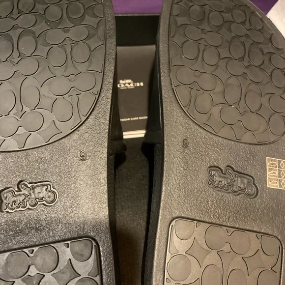 NIB Coach Ulla Rubber Slides - Picture 4 of 4